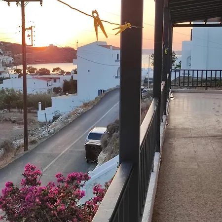 The View House 3 Apartment Kythnos